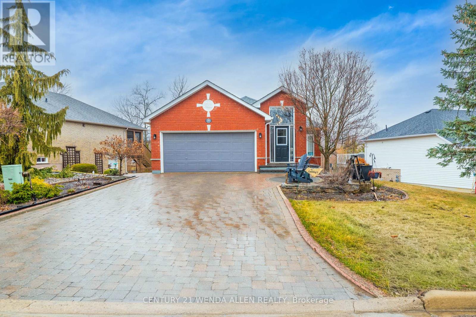 Detached at 285 WOODWARD AVENUE, Selwyn