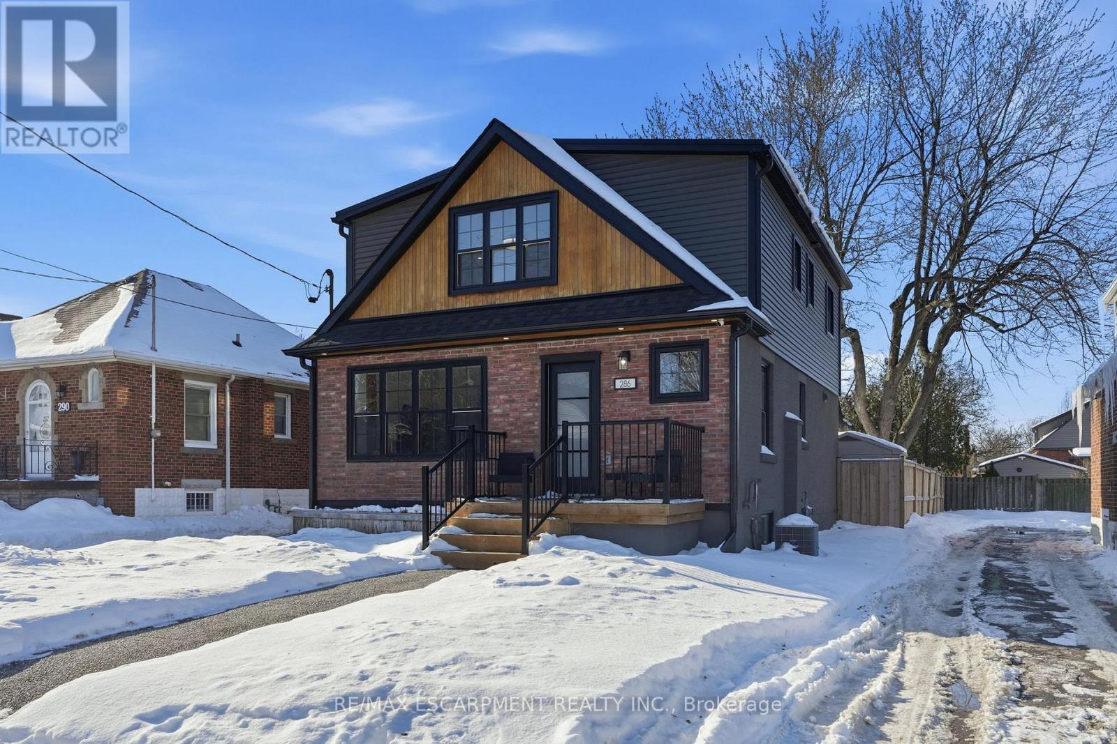 Detached at 286 EAST 18TH STREET, Hamilton (Inch Park)
