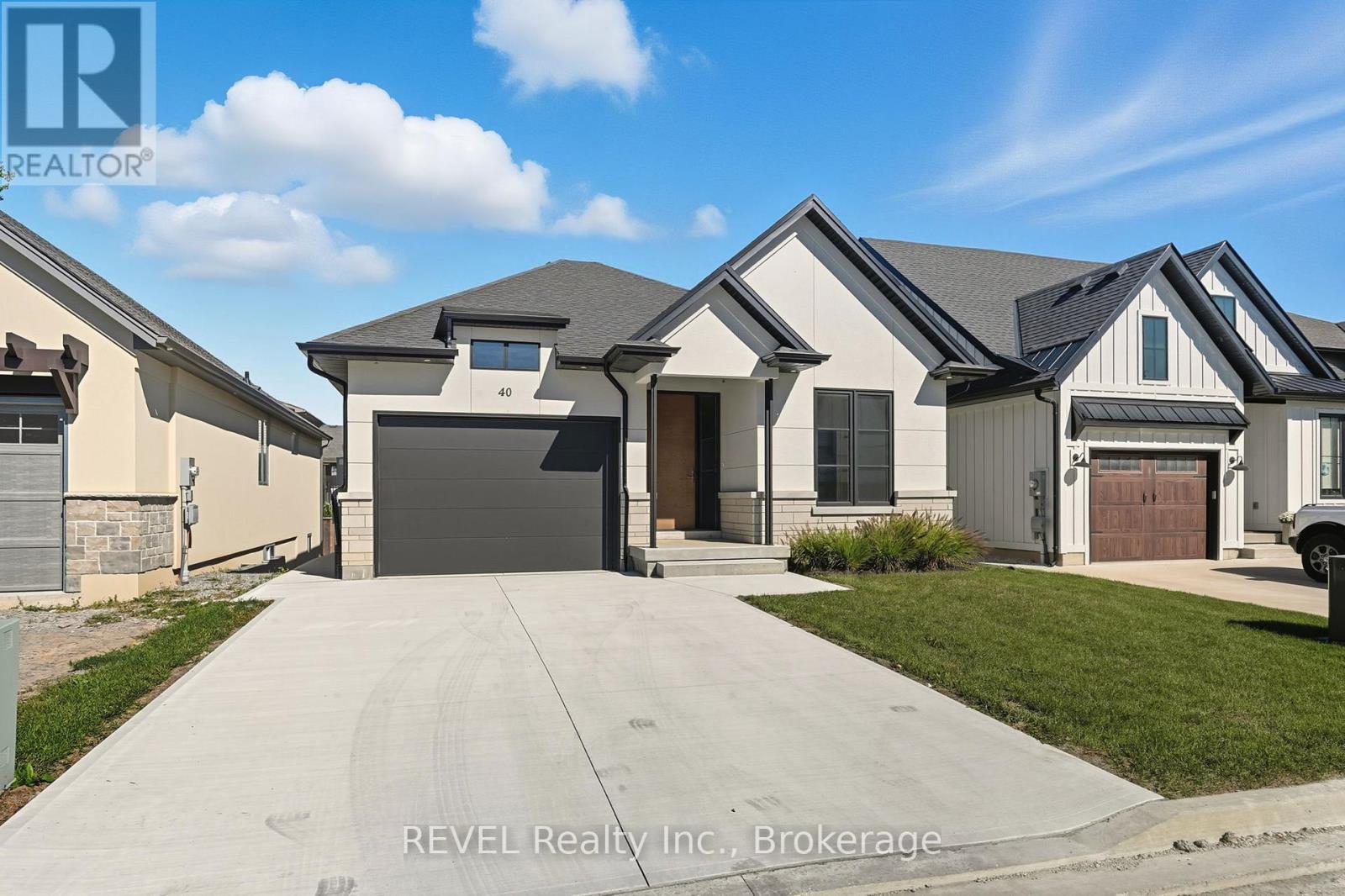Detached at 40 IVY CRESCENT, Thorold (Confederation Heights)