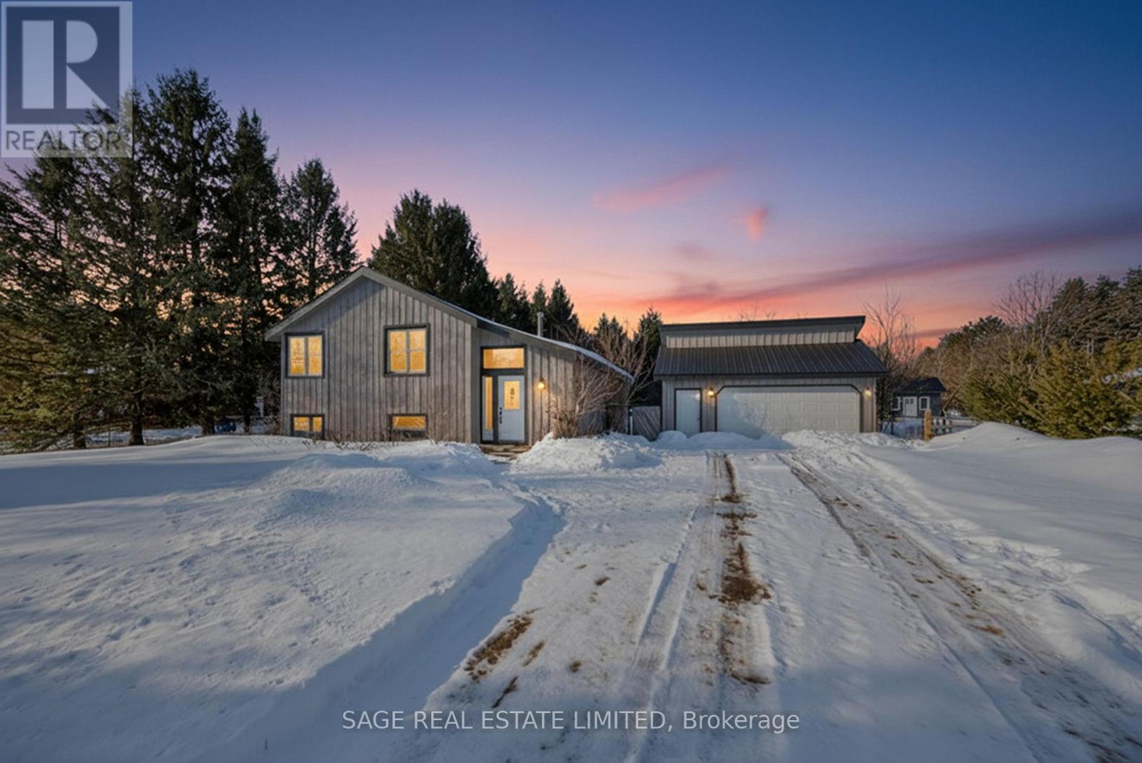 Detached at 877430 5 LINE E, Mulmur