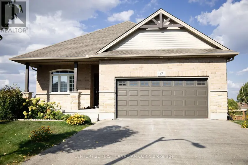 Detached at 29 HEDGES COURT, St. Thomas