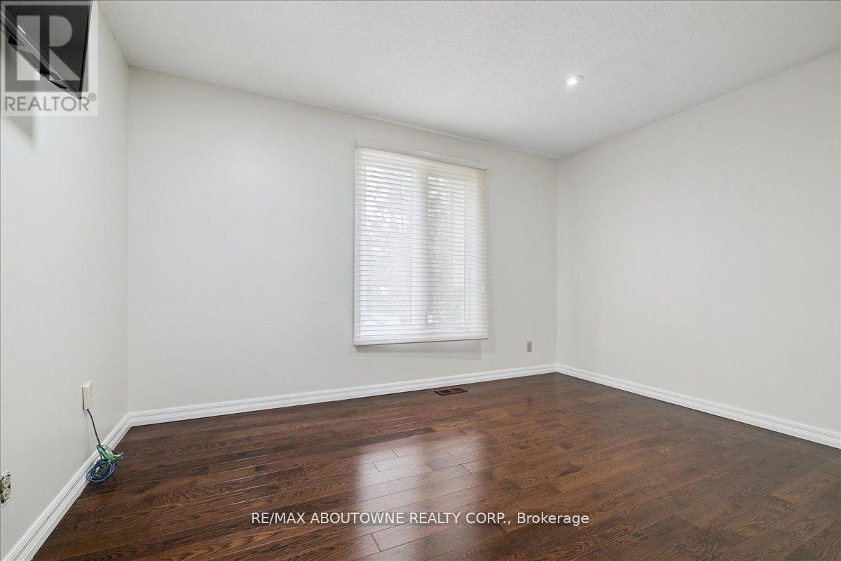 Detached at 25 BANNISDALE WAY, Hamilton
