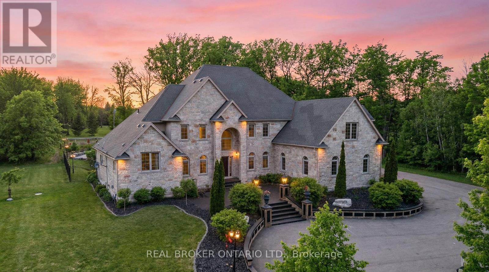 Detached at 2600 MAPLE STREET, Pelham (North Pelham)