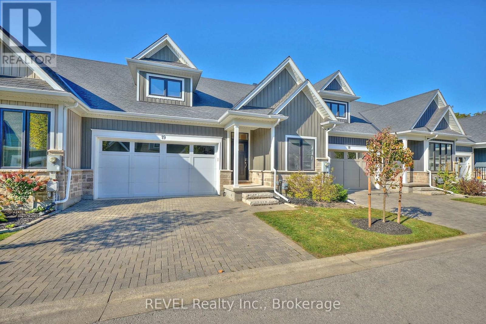 Townhouse at 19 - 9245 SHOVELLER DRIVE, Niagara Falls (Forestview)