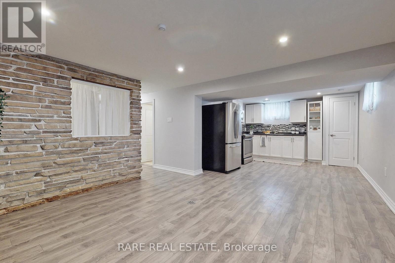 Detached at LOWER - 508 UPPER GAGE AVENUE, Hamilton (Raleigh)