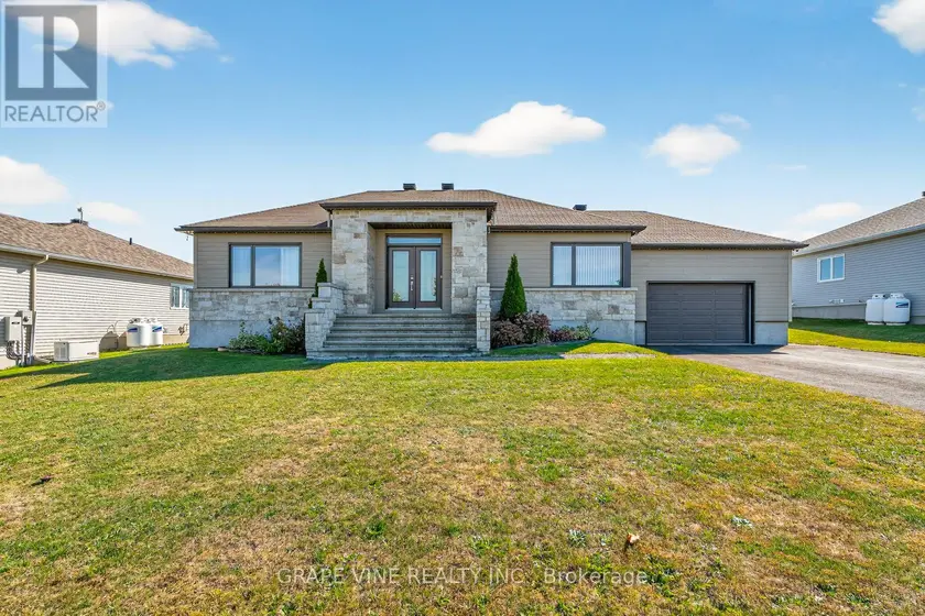 Detached at 18 CALCO CRESCENT, North Stormont