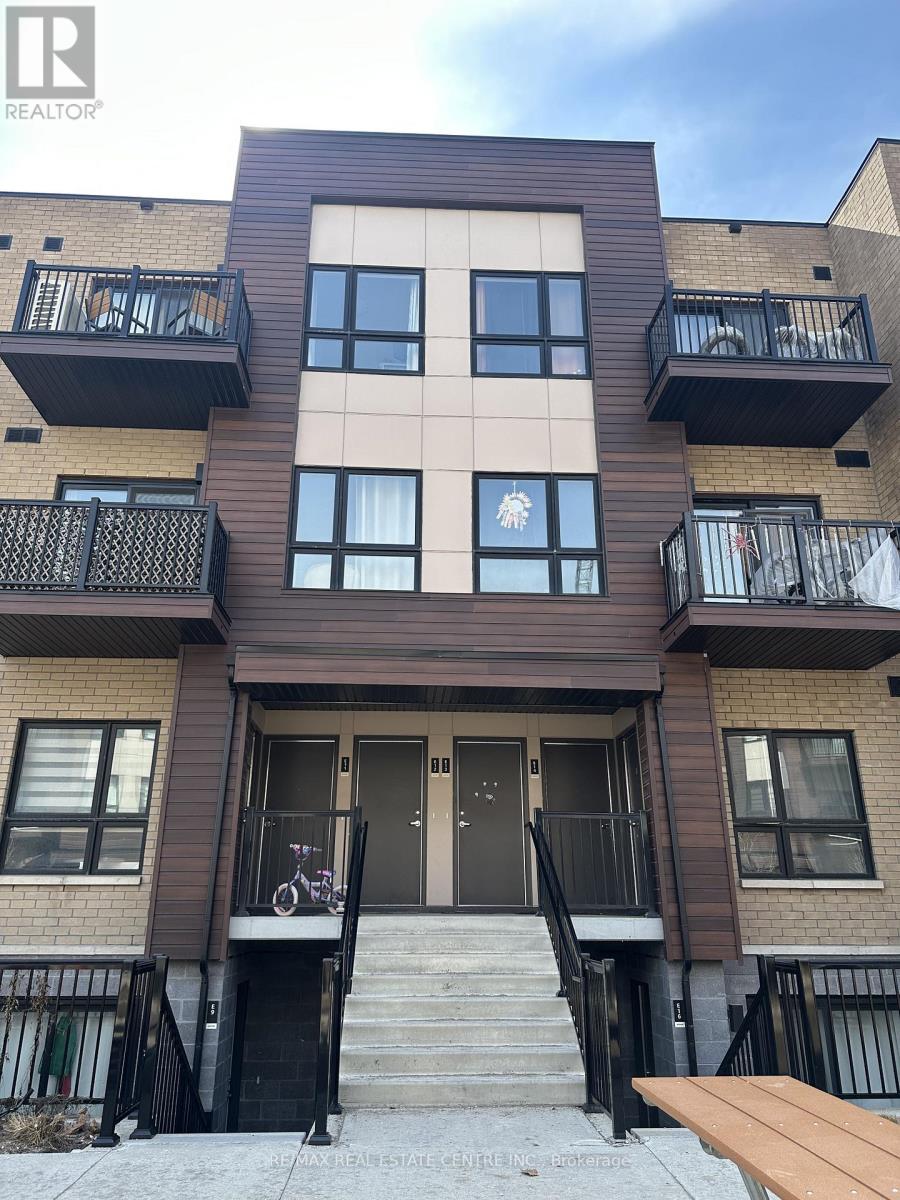 Townhouse at E9-20 - 20 PALACE STREET, Kitchener