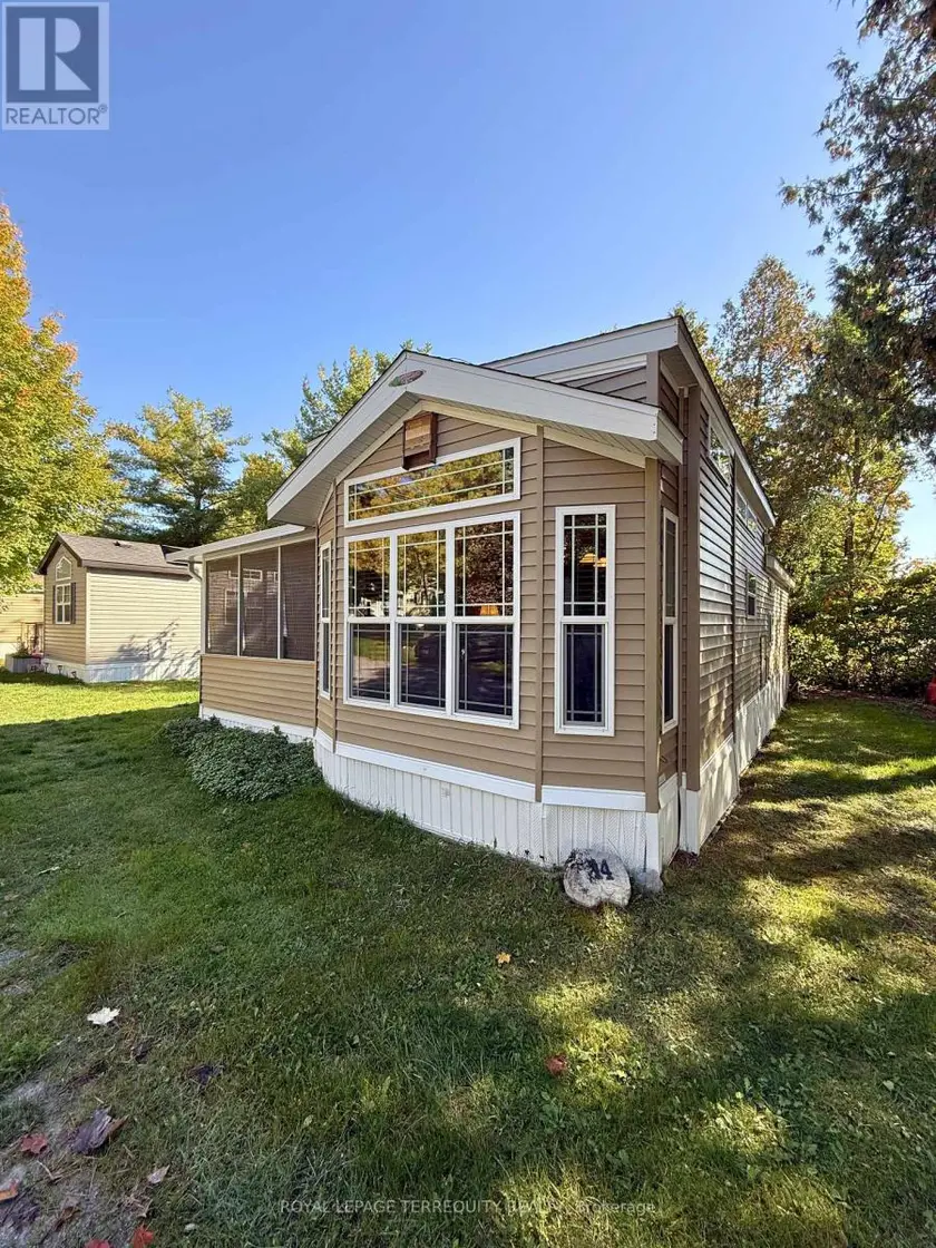 Detached at 14 ROCKHAVEN, Selwyn