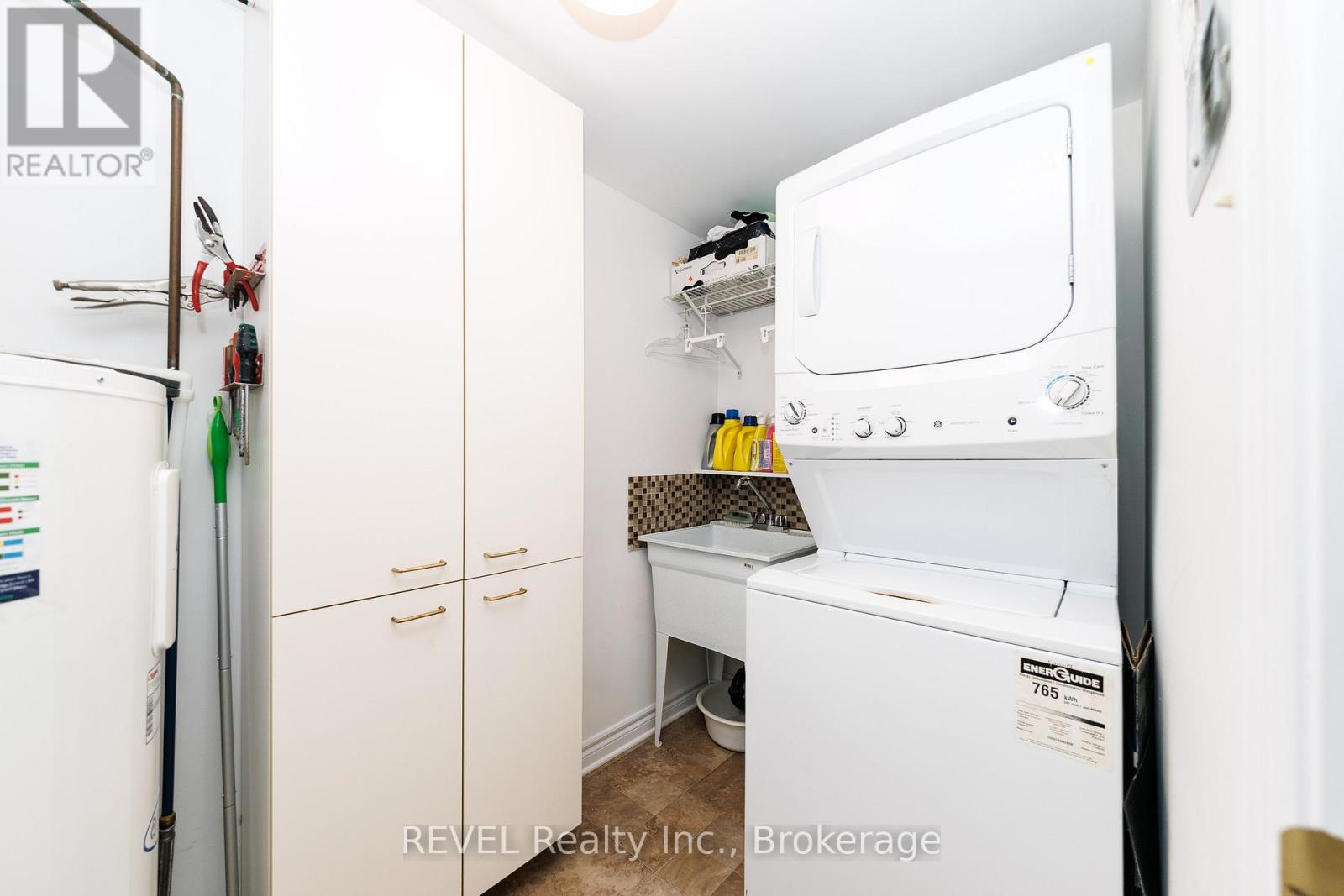 Apartment at 301 - 3364 MONTROSE ROAD, Niagara Falls