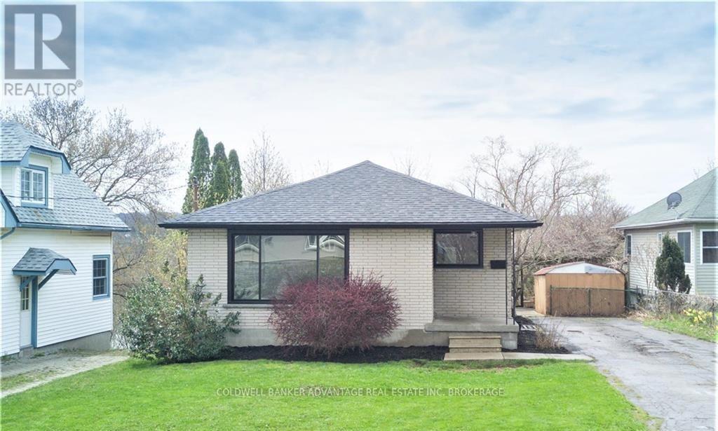 Detached at 55 KENT STREET, St. Catharines (Western Hill)