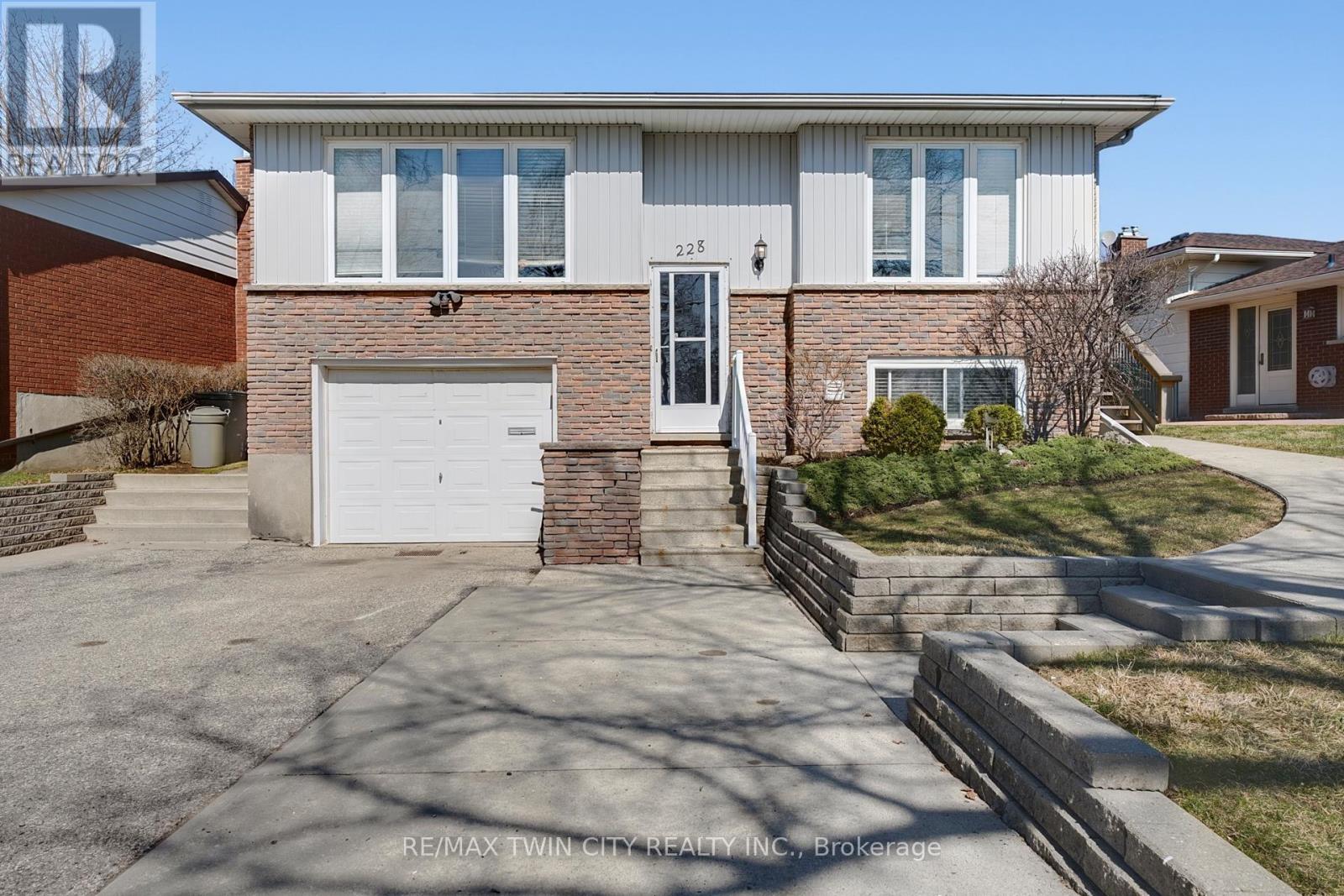 Multiplex at 228 HOLBORN DRIVE, Kitchener