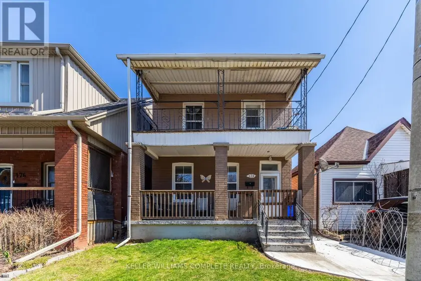 Multiplex at 174 ROSSLYN AVENUE N, Hamilton