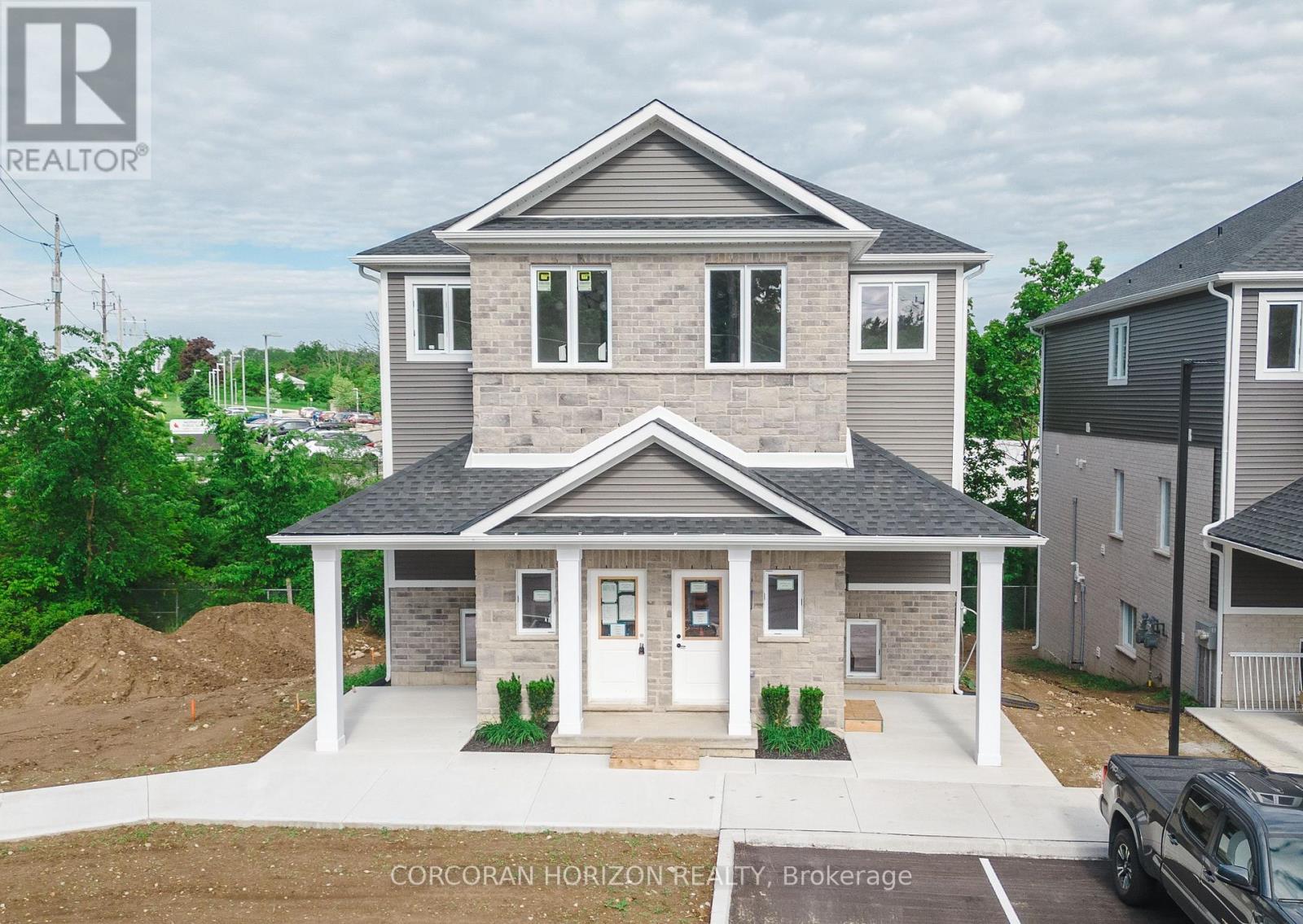 Townhouse at 218 - 800 MYERS ROAD, Cambridge
