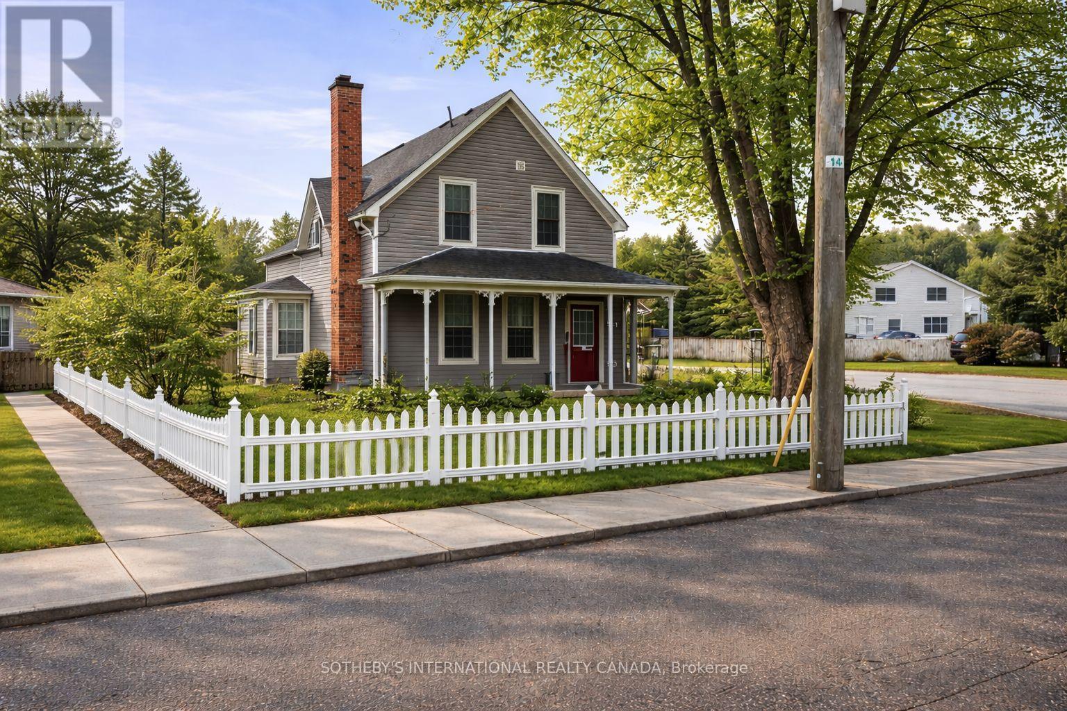 Detached at 35 LAKE STREET, Prince Edward County (Picton Ward)