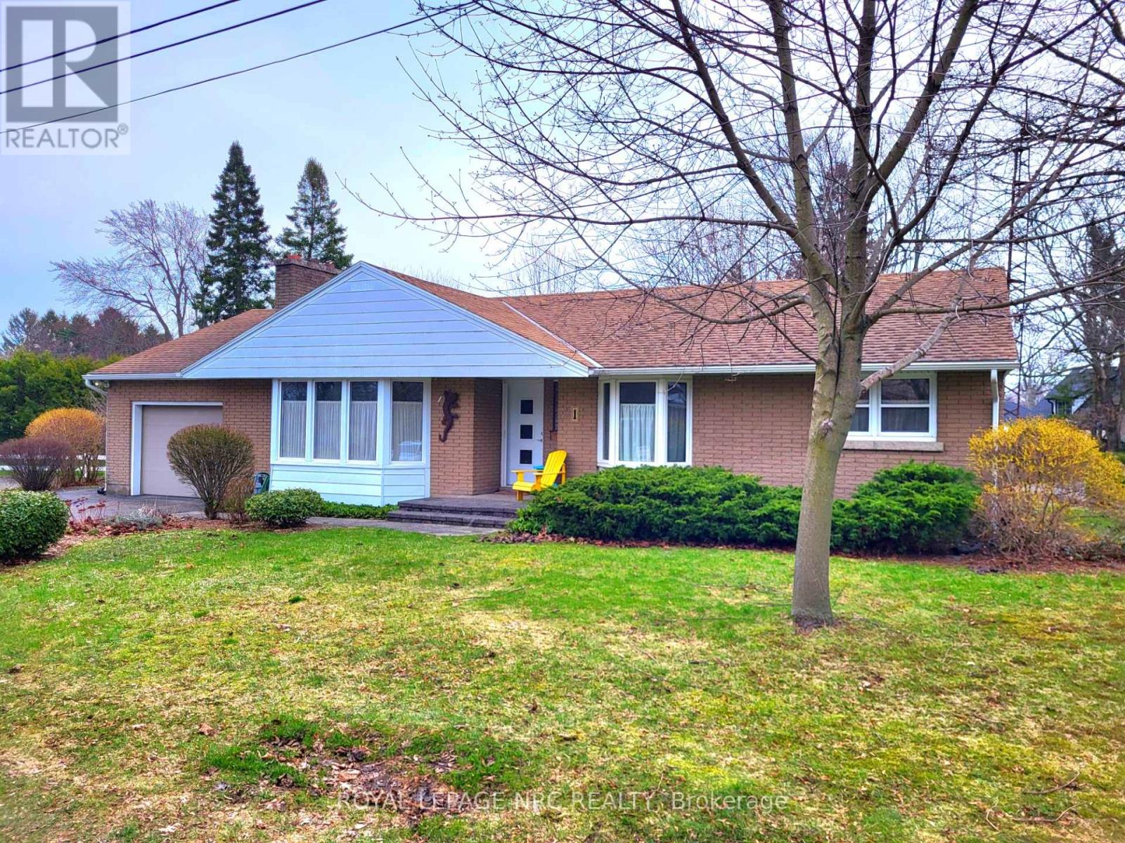 Detached at 1 PEACHTREE PARK, Pelham (Fonthill)