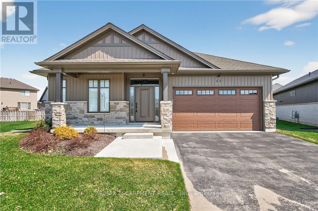 Detached at 23 - 24 CRADDOCK BOULEVARD, Haldimand