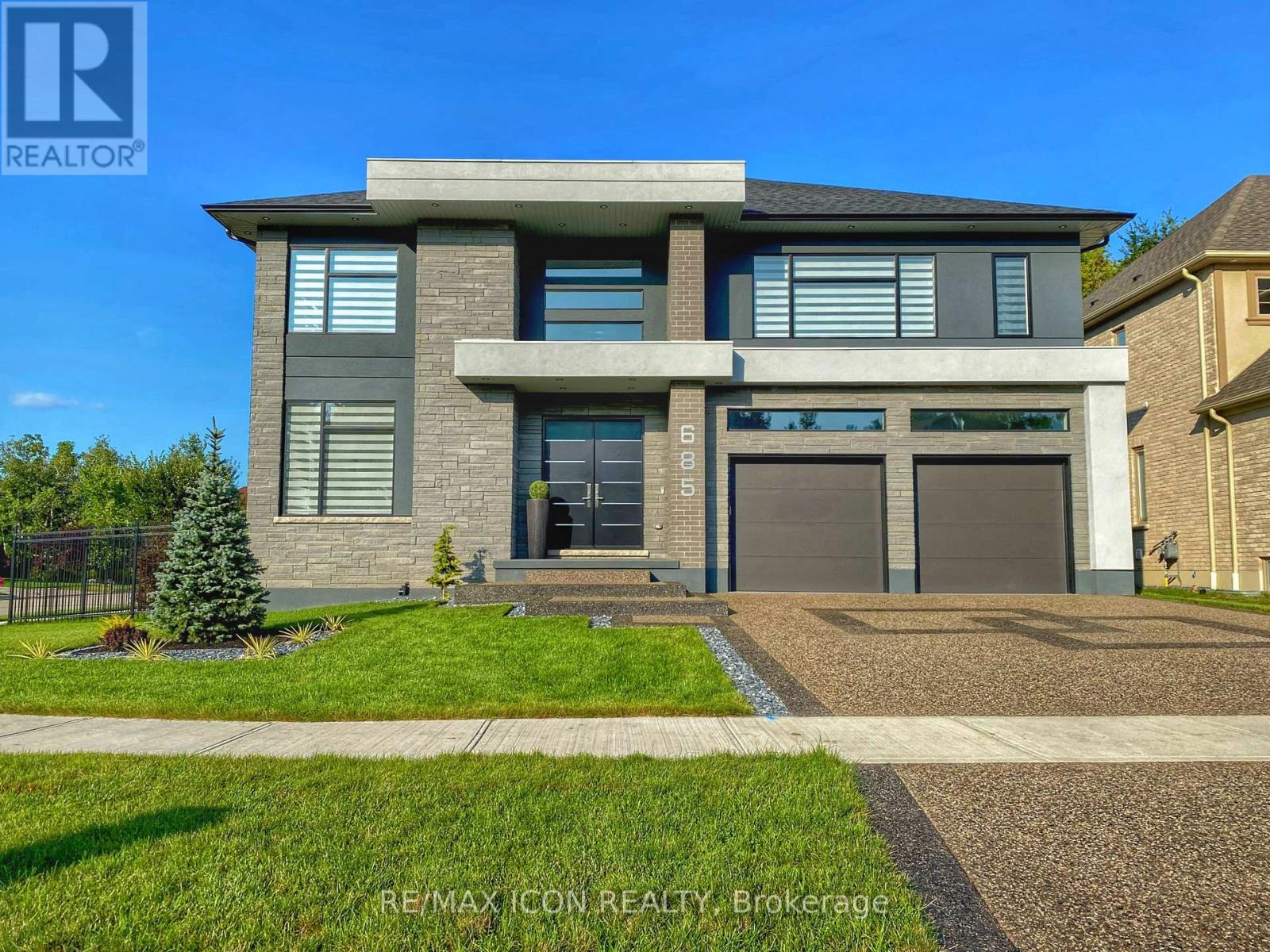 Detached at 685 MEADOWSWEET AVENUE, Waterloo