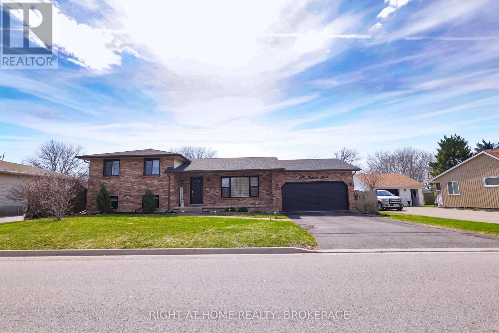 Detached at 7698 MULHERN STREET, Niagara Falls (Ascot)