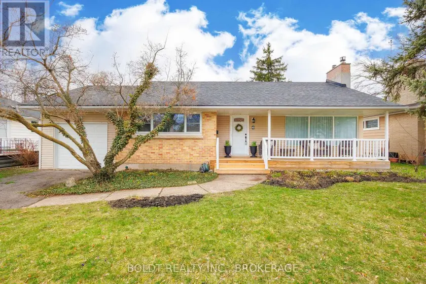 Detached at 6 MOUNTAINVIEW DRIVE, St. Catharines