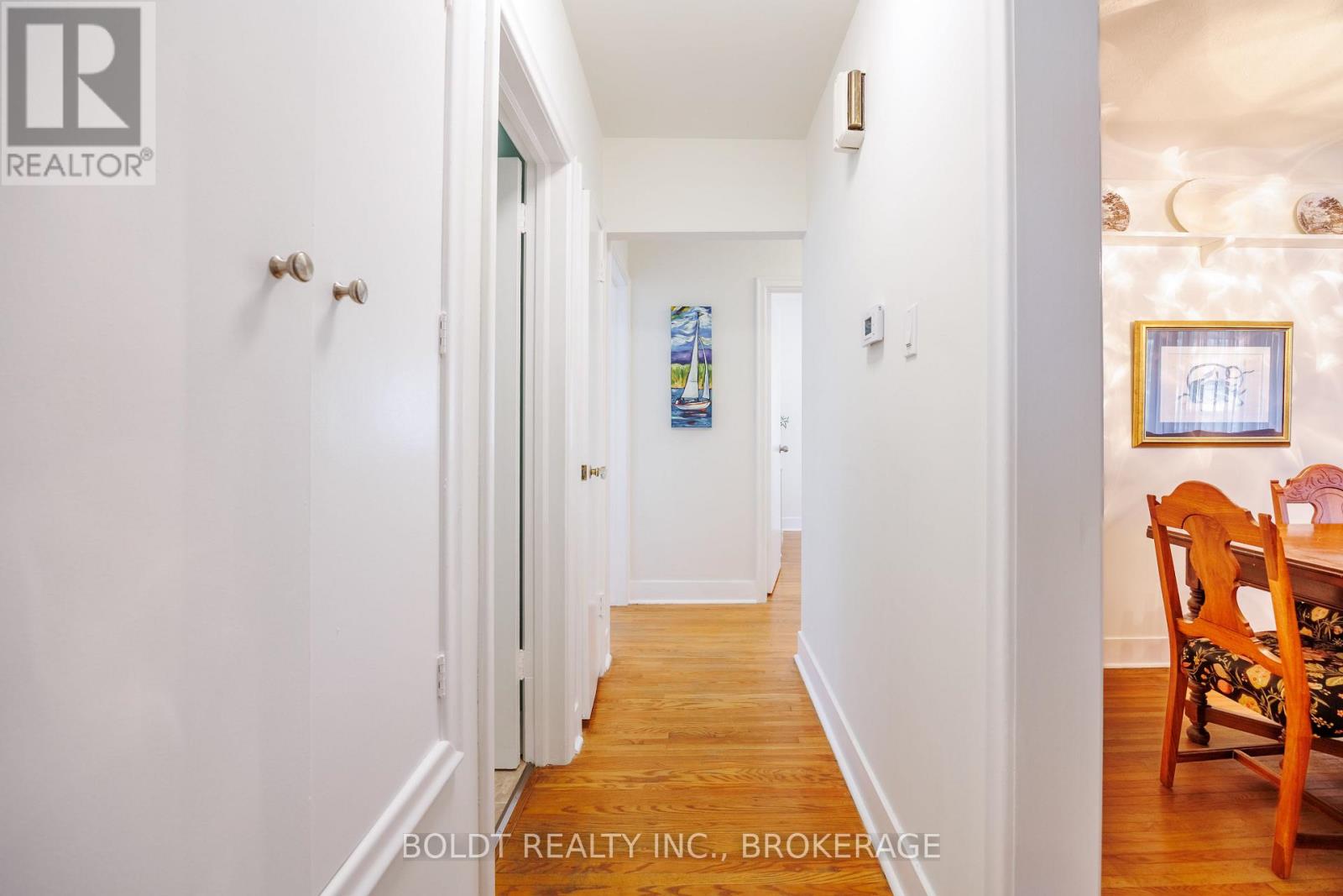 Detached at 6 MOUNTAINVIEW DRIVE, St. Catharines