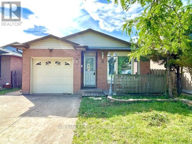 Detached at 11 DRAKES DRIVE, Hamilton (Stoney Creek)
