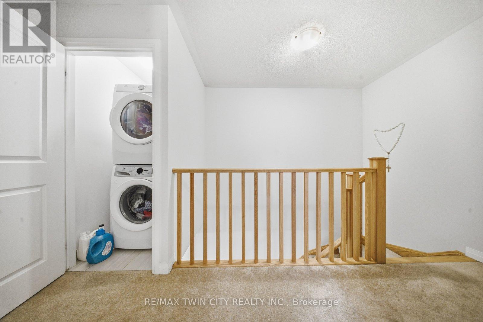 Townhouse at 1113 - 585 COLBORNE STREET E, Brantford