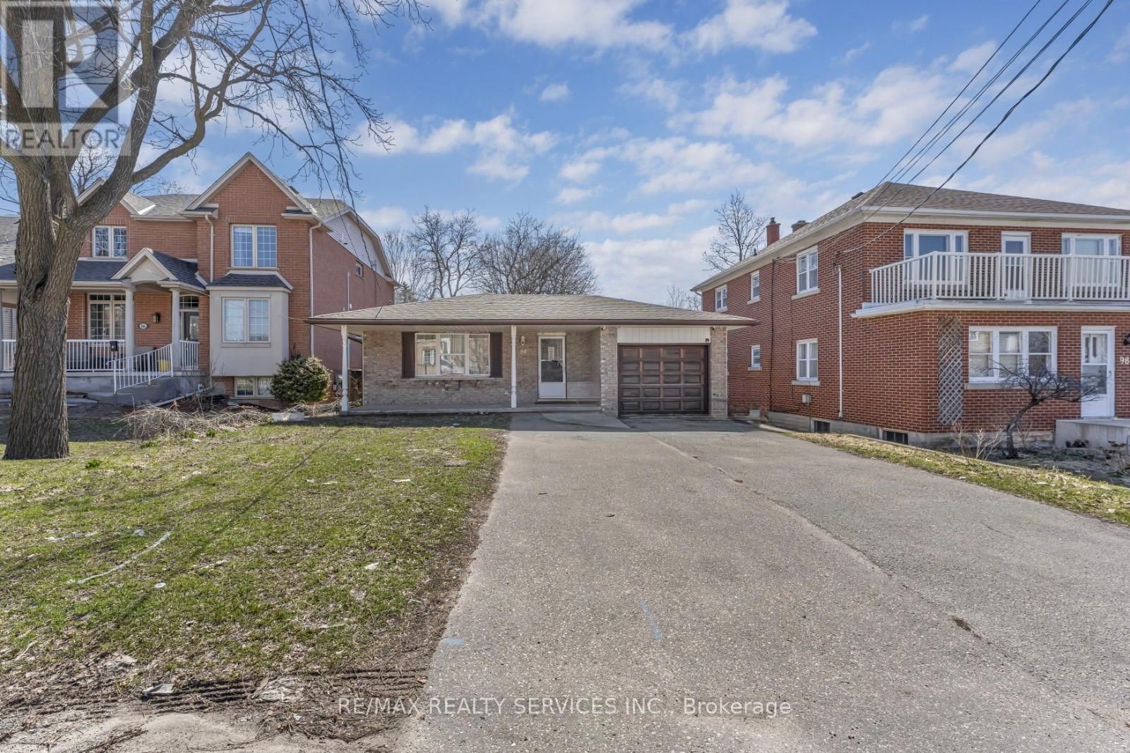 Detached at 94 GAGE AVENUE, Kitchener