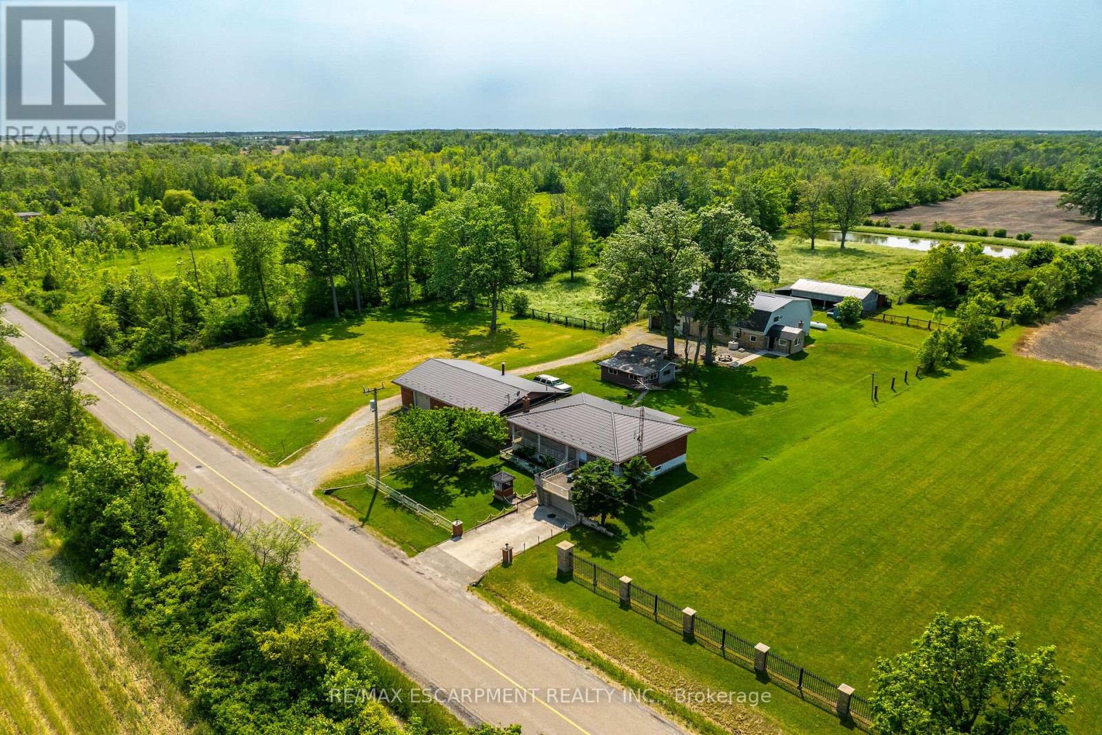 Detached at 617 EIGHTH ROAD E, Hamilton