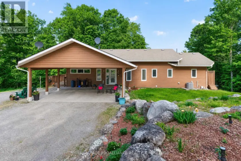Detached at 606 WHITES POINT ROAD, Rideau Lakes