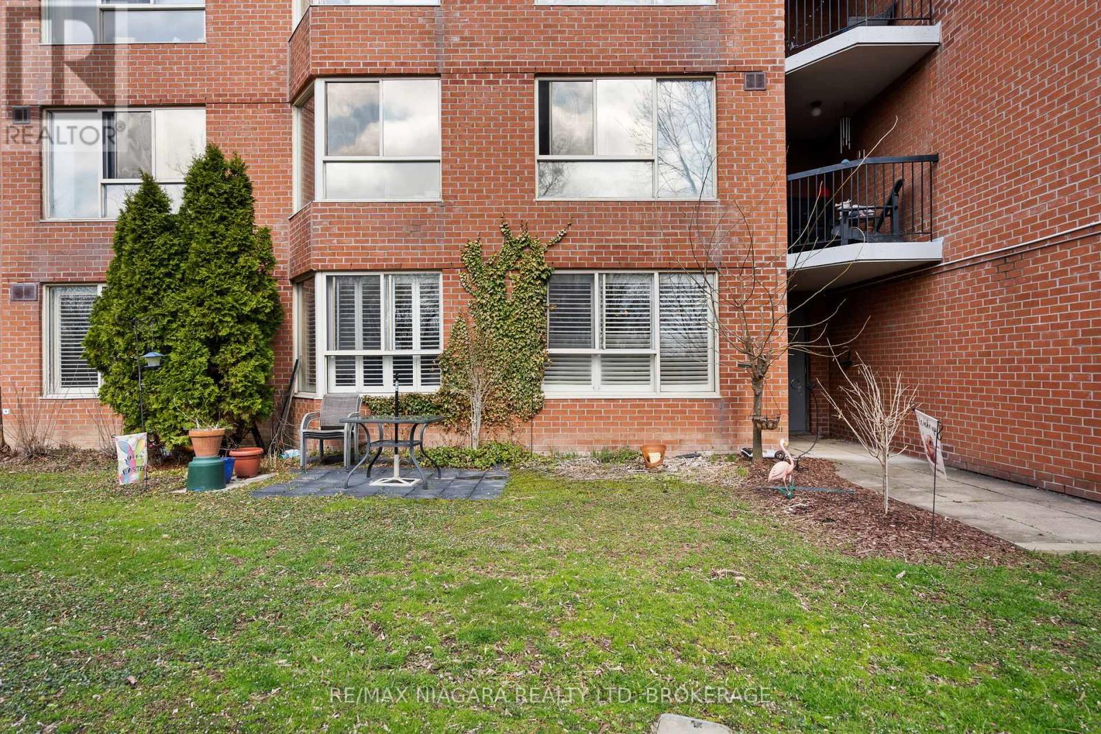 Apartment at B5 - 7 GALE CRESCENT, St. Catharines