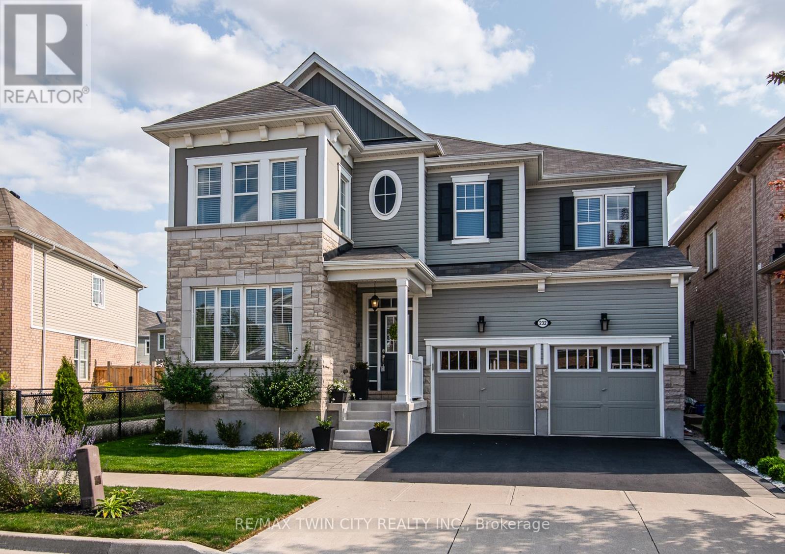 Detached at 232 SHADY GLEN CRESCENT, Kitchener