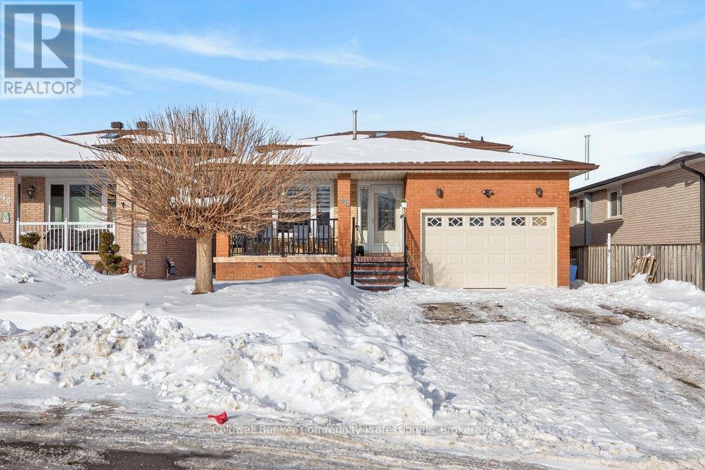Detached at 42 LASILA COURT, Hamilton (Gilbert)