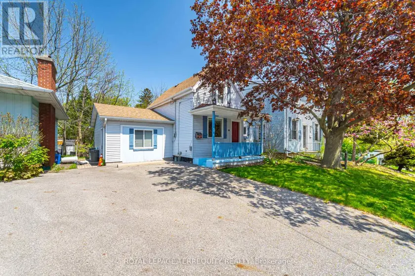 Detached at 16 ROYAL AVENUE, Hamilton