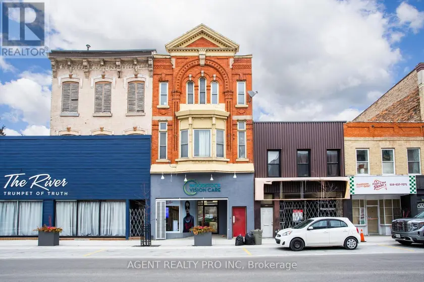 Multiplex at 419 DUNDAS STREET, Woodstock