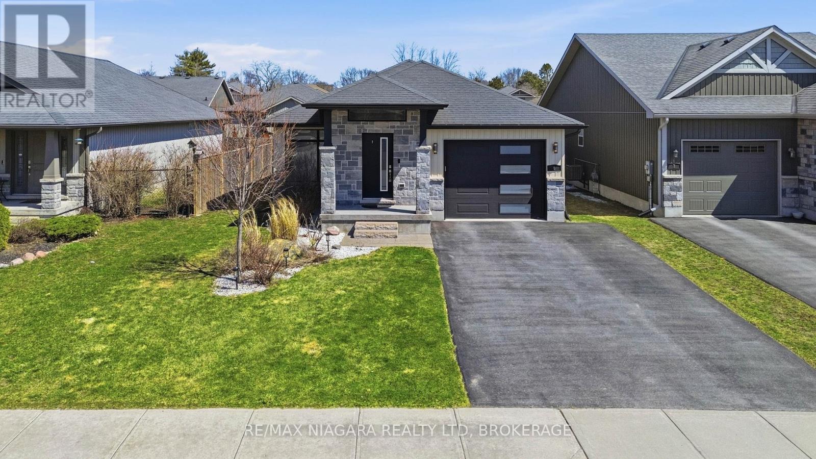 Detached at 9 GRANITE DRIVE, Belleville (Belleville Ward)