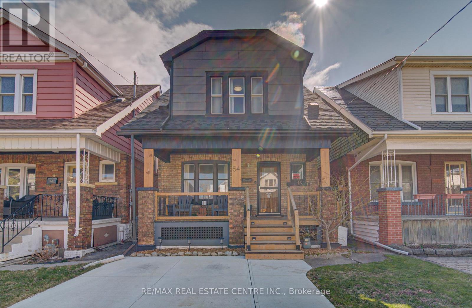 Detached at 54 BELMONT AVENUE, Hamilton (Crown Point)