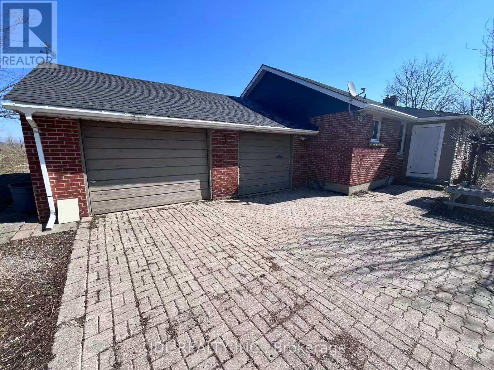Detached at 8110 CHIPPEWA ROAD E, Hamilton