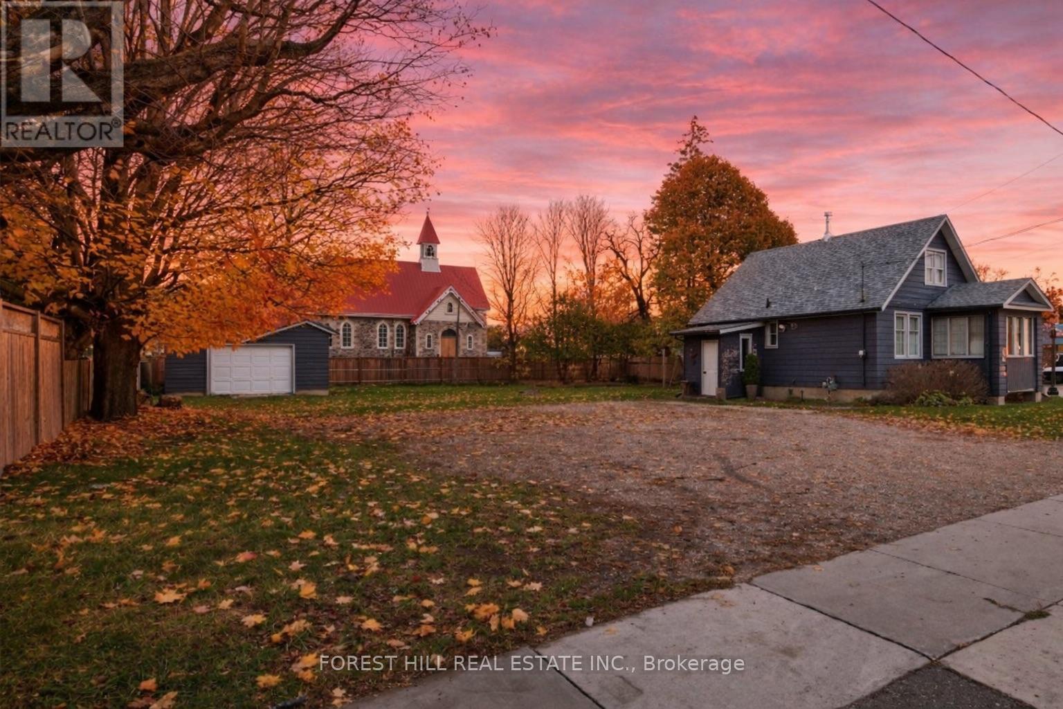 Detached at 3 ELORA STREET N, Mapleton