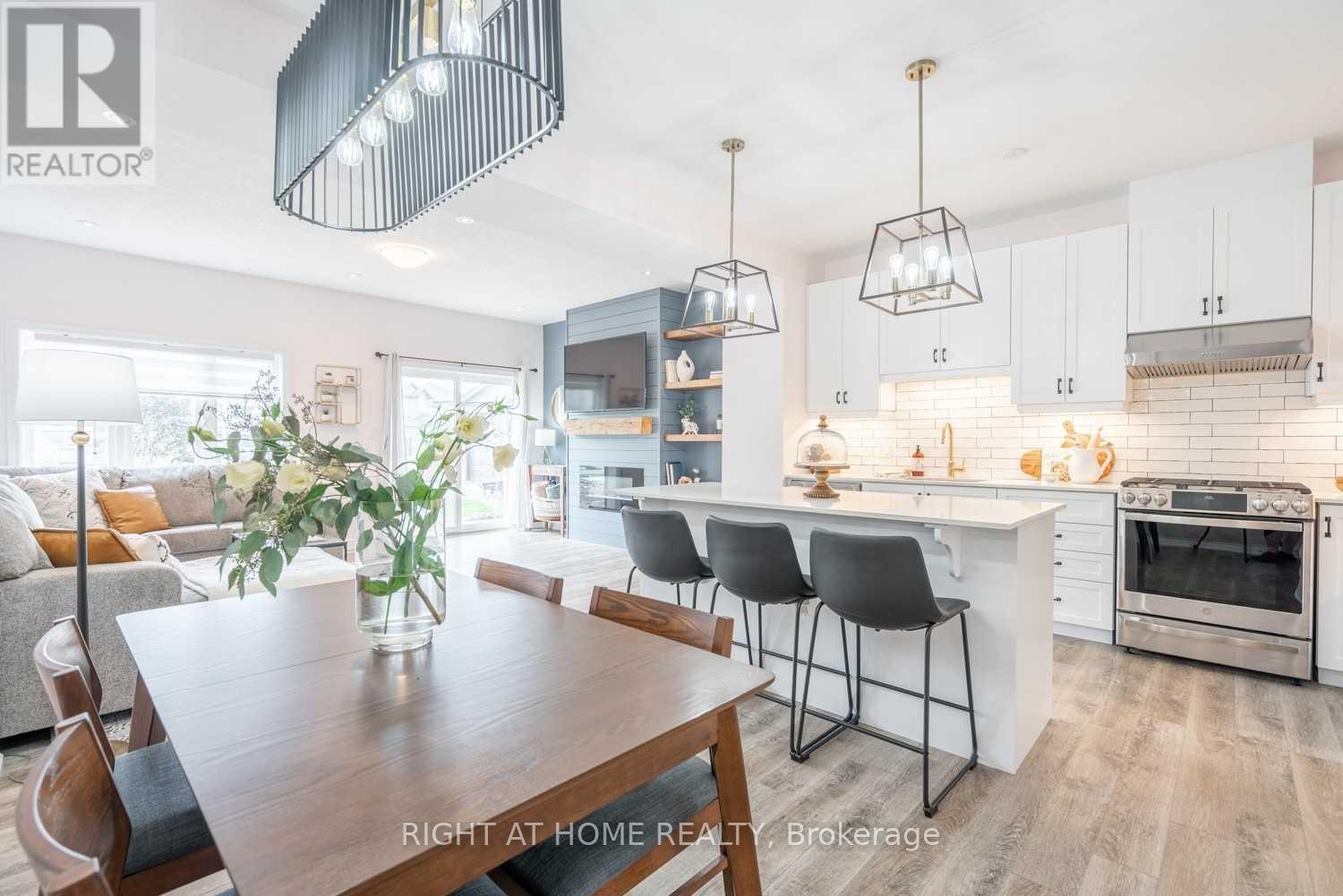 Townhouse at 2 - 5080 CONNOR DRIVE, Lincoln (Beamsville)