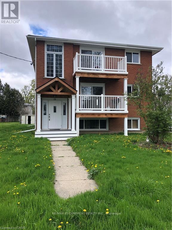 Multiplex at #UPPER - 29 PONTIAC STREET, Brantford