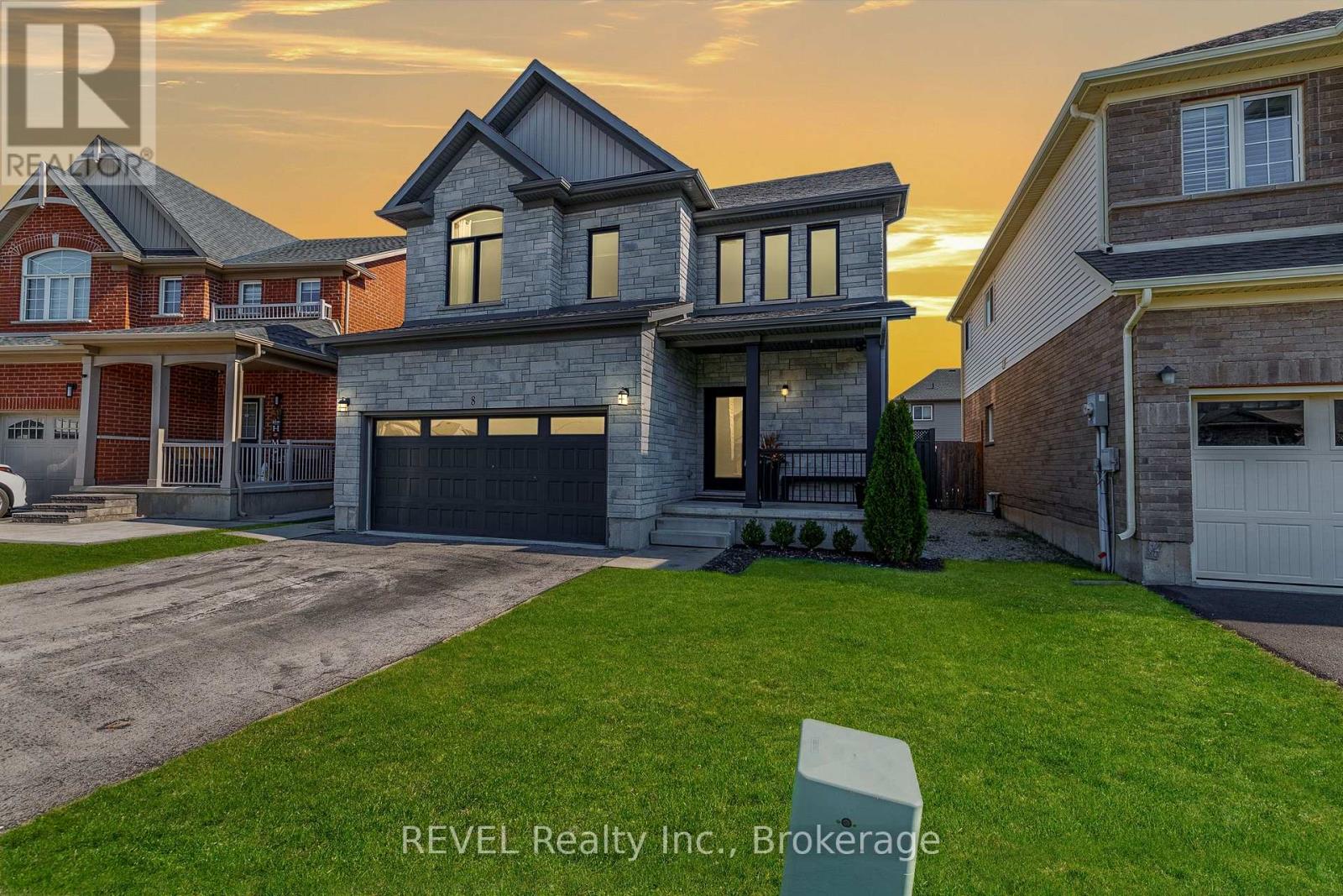 Detached at 8 ELDERBERRY ROAD, Thorold (Confederation Heights)