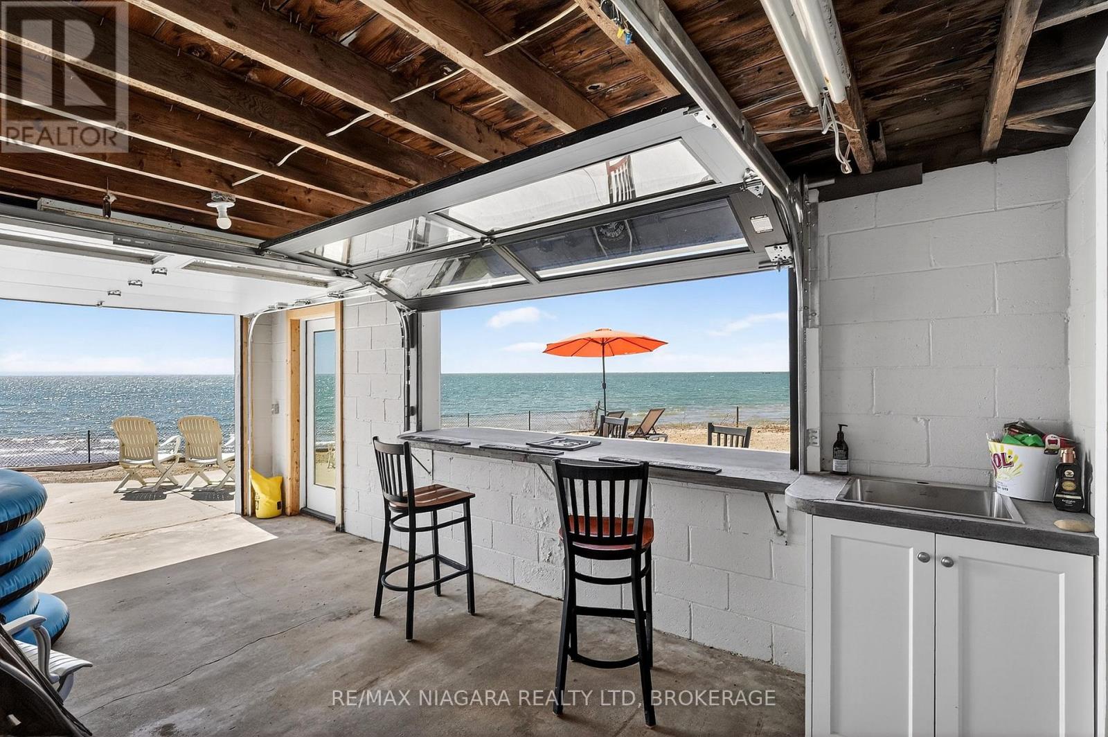 Detached at 239 PLEASANT BEACH ROAD, Port Colborne (Sherkston)