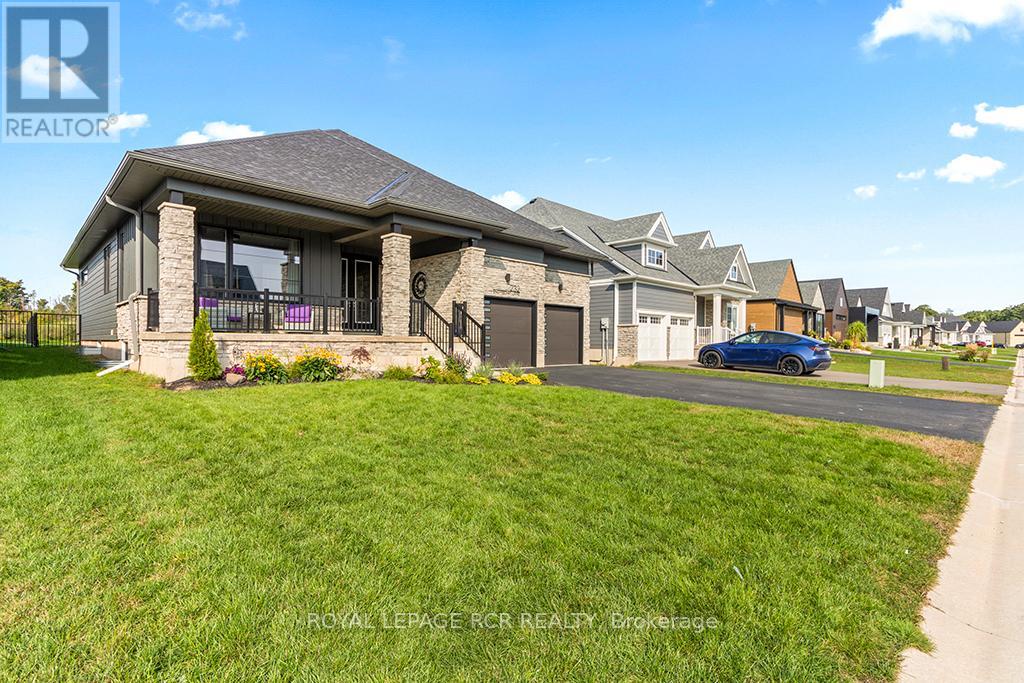 Detached at 232 SNOWBERRY LANE, Georgian Bluffs