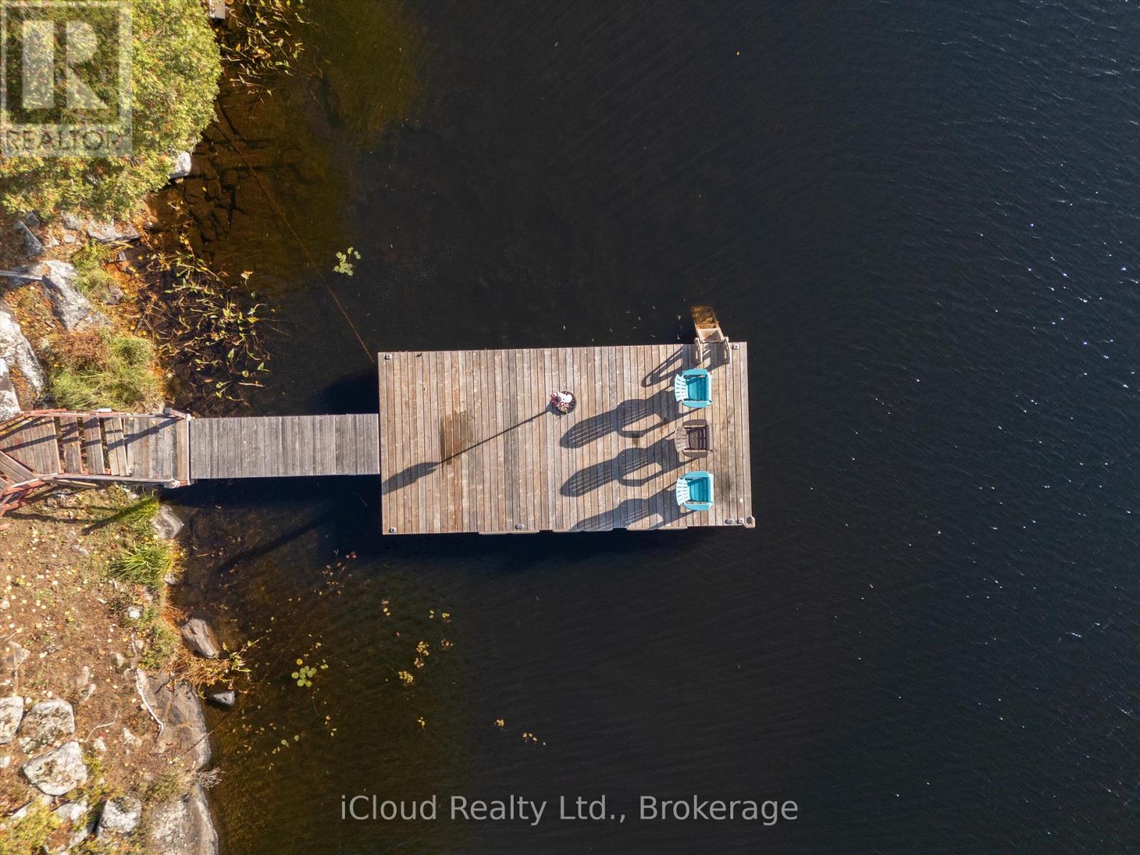 Detached at 1128 124 HIGHWAY, Whitestone