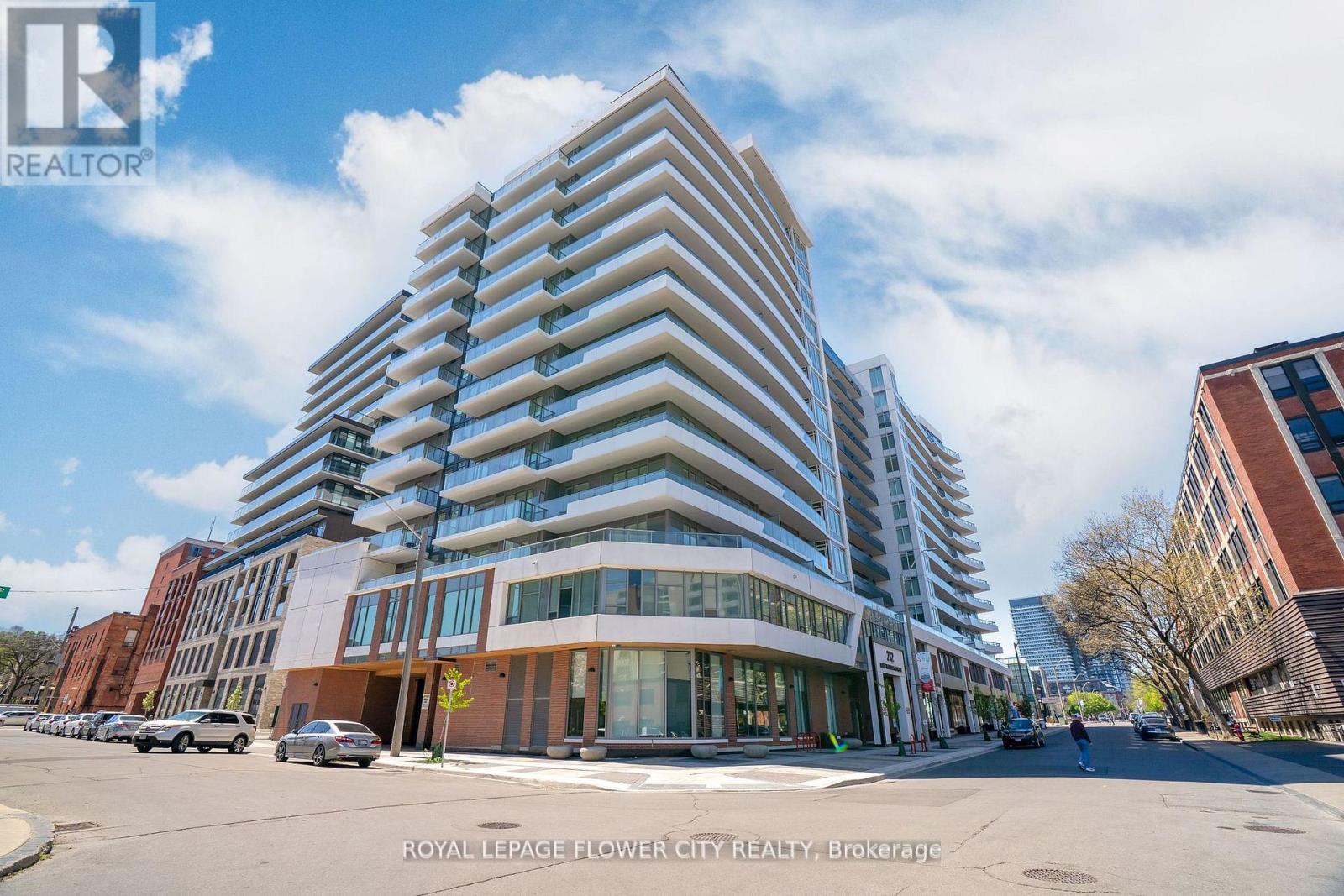 Apartment at 907 - 212 KING WILLIAM STREET S, Hamilton (Beasley)