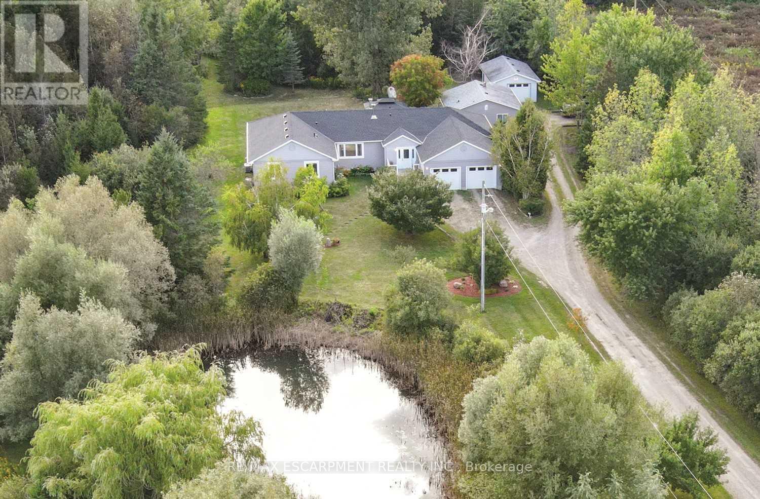 Detached at 555118 MONO AMARANTH TOWNLINE, Mono