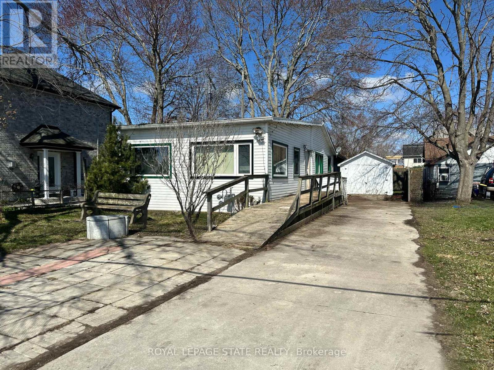 Detached at 2483 NORTH SHORE DRIVE, Haldimand (Dunnville)