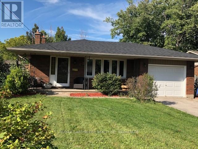 Detached at UPPER - 43 DUNVEGAN ROAD, St. Catharines (Secord Woods)
