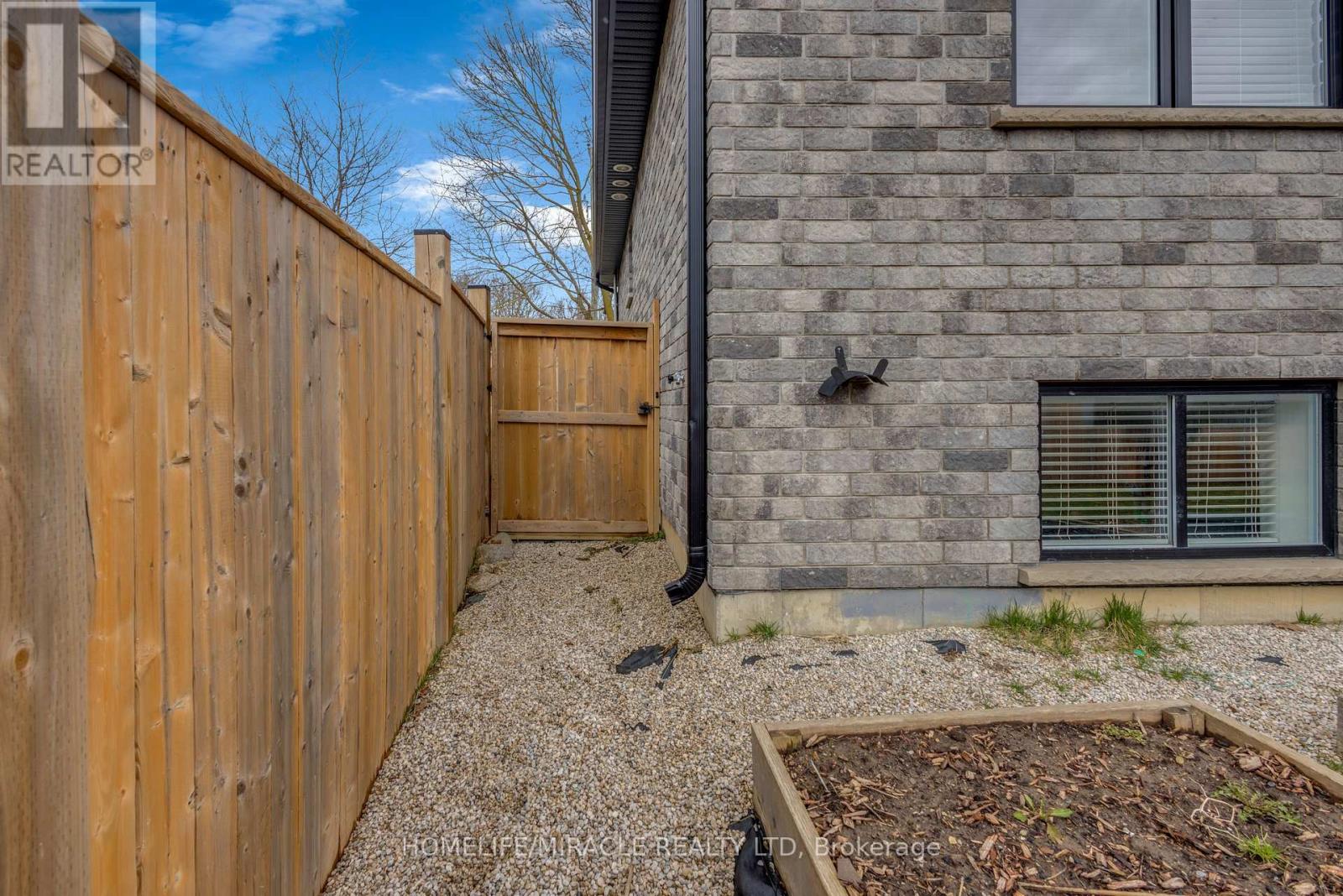 Semi-Detached/Link at 172 MILLER STREET, Wellington North