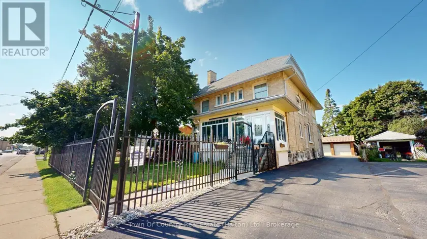 Detached at 540 10TH AVENUE, Hanover